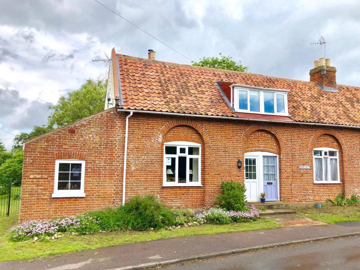 1 Tunns Cottages, Rushmere, Nr Beccles Zewnętrze zdjęcie