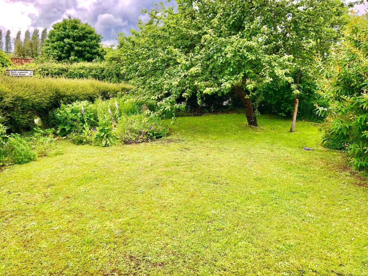 1 Tunns Cottages, Rushmere, Nr Beccles Zewnętrze zdjęcie